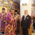 Епископ Феодор наградил Владимира Алексеевича Семенова медалью За особые заслуги